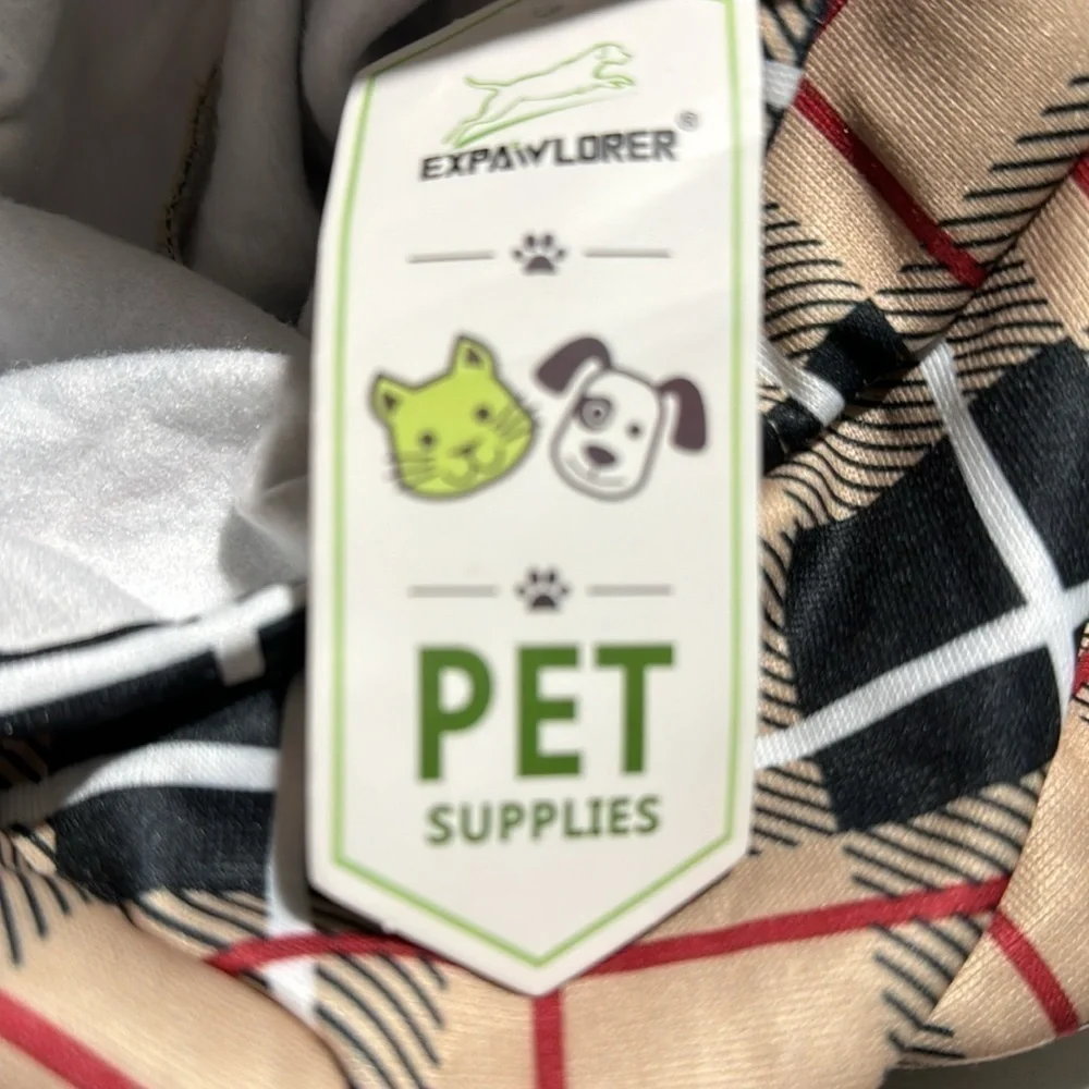 explawlorer dog plaid